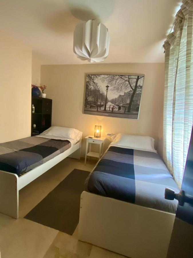 Plaza De San Francisco Appartement Málaga Buitenkant foto